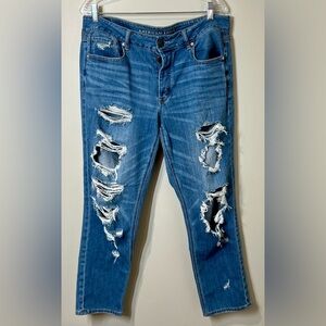 American Eagle Outfitters Distressed
Boyfriend Jeans, Size 12